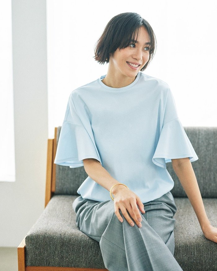 【ドゥクラッセ/DoCLASSE】のスムースコットン・フレア袖プルオーバー インテリア・キッズ・メンズ・レディースファッション・服の通販 founy(ファニー) https://founy.com/ ファッション Fashion レディースファッション Fashion for Women トップス・カットソー Cut & Sew Tops シャツ・ブラウス・オフィスカジュアル Elegant Blouses & Button-Ups ロングTシャツ・Tシャツ Longline T-Shirts & Tees カジュアルプルオーバー・ニットトップス Pullovers & Knit Tops / Casual Pullovers カットソー・ベーシックTシャツ Cut-and-Sewn Tops / Stretch Tees & Basics カットソー Cut and Sewn Top |ID: prp329100004934132 ipo3291000000037102438