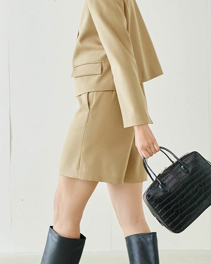 【ドゥクラッセ/DoCLASSE】のヴァージンウールMIX・ショートパンツ インテリア・キッズ・メンズ・レディースファッション・服の通販 founy(ファニー) https://founy.com/ ファッション Fashion レディースファッション Fashion for Women パンツ Pants & Trousers ショートパンツ・ハーフパンツ High-Waisted & Relaxed Shorts エレガント 上品 Elegant ショート Short, Short Length ジャケット Jacket, Outerwear ストレッチ Stretch, Stretchy Fabric スマート Smart, Elegant セットアップ Set-Up, Coordinated Outfit ロング Long, Long-Length A/W・秋冬 Autumn/Winter |ID: prp329100004934158 ipo3291000000037102464