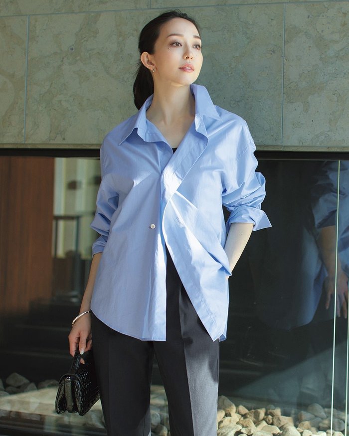 【ドゥクラッセ/DoCLASSE】のストレッチコットン・アシンメトリーシャツ インテリア・キッズ・メンズ・レディースファッション・服の通販 founy(ファウニー) https://founy.com/ ファッション Fashion レディースファッション Fashion for Women トップス・カットソー Cut & Sew Tops シャツ・ブラウス・オフィスカジュアル Elegant Blouses & Button-Ups アシンメトリー Asymmetrical Style カーディガン Cardigan, Knitwear ジャケット Jacket, Outerwear ストレッチ Stretch, Stretchy Fabric スマート Smart, Elegant ミックス Mix, Mixed Style |ID: prp329100004934209 ipo3291000000037246571