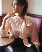 【ドゥクラッセ/DoCLASSE】のボウタイデザイン・7分袖異素材プルオーバー 人気、トレンドファッション・服の通販 founy(ファニー) ファッション Fashion レディースファッション Fashion for Women トップス・カットソー Cut & Sew Tops シャツ・ブラウス・オフィスカジュアル Elegant Blouses & Button-Ups ロングTシャツ・Tシャツ Longline T-Shirts & Tees カジュアルプルオーバー・ニットトップス Pullovers & Knit Tops / Casual Pullovers カットソー・ベーシックTシャツ Cut-and-Sewn Tops / Stretch Tees & Basics エレガント 上品 Elegant カットソー Cut and Sewn Top サテン Satin, Glossy Fabric ハイネック High Neck, Mock Neck thumbnail ピンクベージュ|ID: prp329100004934211 ipo3291000000037033246