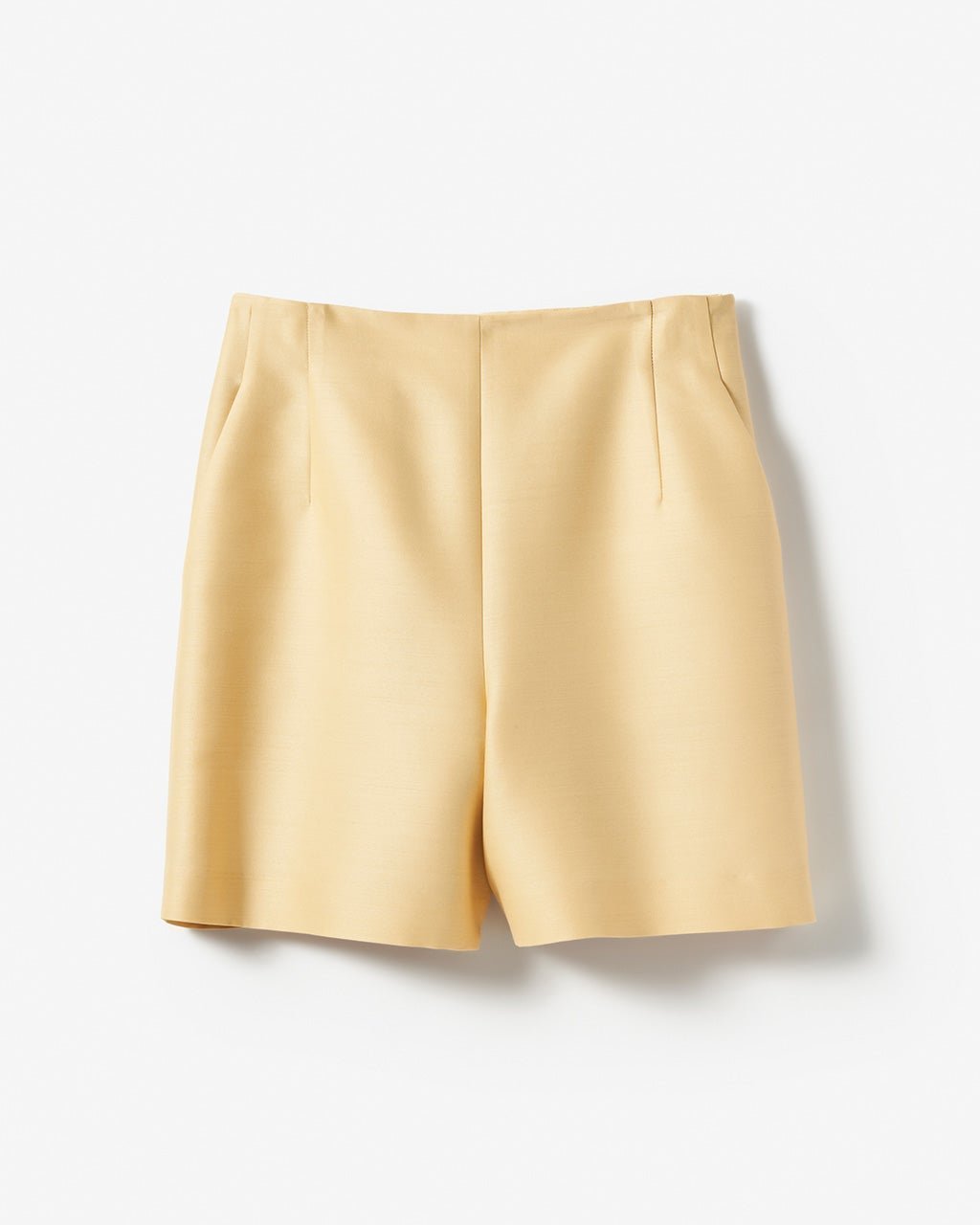 【ドゥクラッセ/DoCLASSE】のシルクウールツイル・ハーフパンツ インテリア・キッズ・メンズ・レディースファッション・服の通販 founy(ファニー) 　ファッション　Fashion　レディースファッション　Fashion for Women　パンツ　Pants & Trousers　ショートパンツ・ハーフパンツ　High-Waisted & Relaxed Shorts　なめらか　Smooth, Silky Texture　シルク　Silk, 100% Silk　ストレート　Straight, Straight Cut　スマート　Smart, Elegant　セットアップ　Set-Up, Coordinated Outfit　チュニック　Tunic, Long Top　トレンド　Trend, Trending Now　ハーフ　Half, Half-Length　フォルム　Silhouette, Form　ミックス　Mix, Mixed Style　エレガント 上品　Elegant　イエロー|ID: prp329100004934264 ipo3291000000037033430
