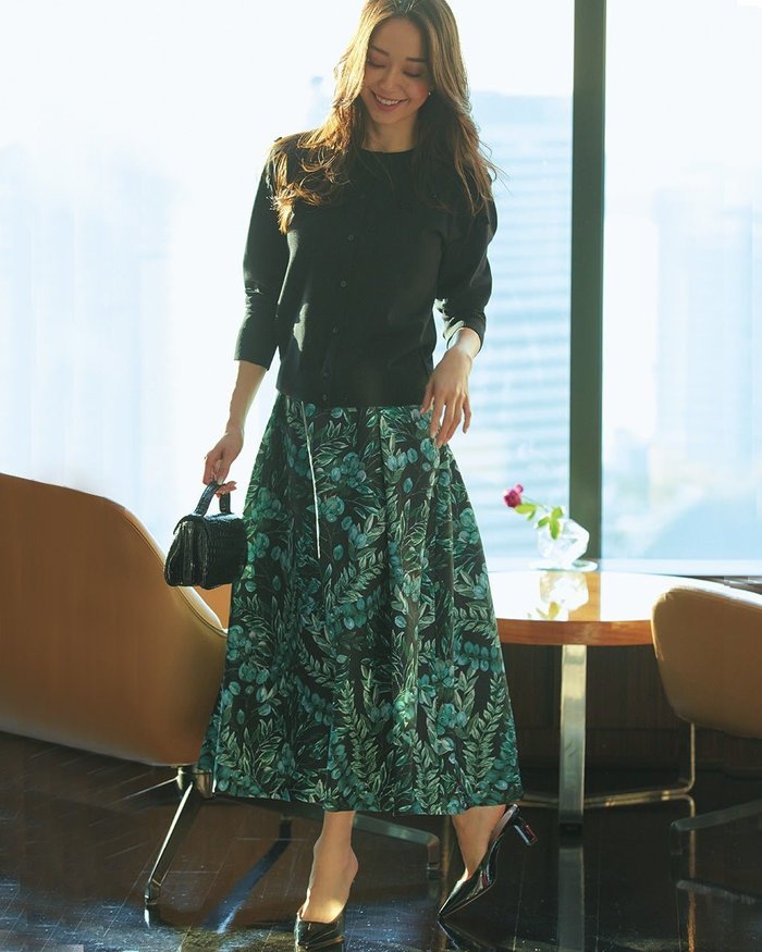 【ドゥクラッセ/DoCLASSE】のボタニカルジャカード・フレアスカート インテリア・キッズ・メンズ・レディースファッション・服の通販 founy(ファニー) https://founy.com/ ファッション Fashion レディースファッション Fashion for Women スカート Skirts Aライン・フレアスカート A-Line & Flared Skirts ジャカード／ジャガード Jacquard, Woven Pattern プリント Print, Printed Pattern ボタニカル Botanical, Floral Pattern |ID: prp329100004934312 ipo3291000000037094187