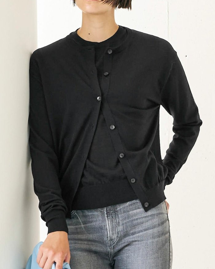 【ドゥクラッセ/DoCLASSE】のスーパーファインメリノ・クルーカーディガン インテリア・キッズ・メンズ・レディースファッション・服の通販 founy(ファニー) https://founy.com/ ファッション Fashion レディースファッション Fashion for Women トップス・カットソー Cut & Sew Tops ニット Knit Tops & Sweaters カーディガン・羽織り Layered Style Cardigans アンサンブル Ensemble Set エレガント 上品 Elegant ベーシック Basic, Essential リアル Real, Realistic |ID: prp329100004934356 ipo3291000000037098450