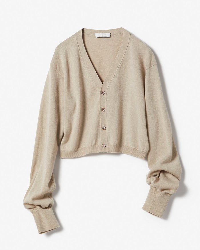 【ドゥクラッセ/DoCLASSE】のシルクカシミヤ・クロップドカーディガン インテリア・キッズ・メンズ・レディースファッション・服の通販 founy(ファニー) https://founy.com/ ファッション Fashion レディースファッション Fashion for Women トップス・カットソー Cut & Sew Tops ニット Knit Tops & Sweaters カーディガン・羽織り Layered Style Cardigans インナー Innerwear シルク Silk, 100% Silk ベスト Vest, Waistcoat ミックス Mix, Mixed Style 冬 Winter / This Winter A/W・秋冬 Autumn/Winter |ID: prp329100004934454 ipo3291000000037098529