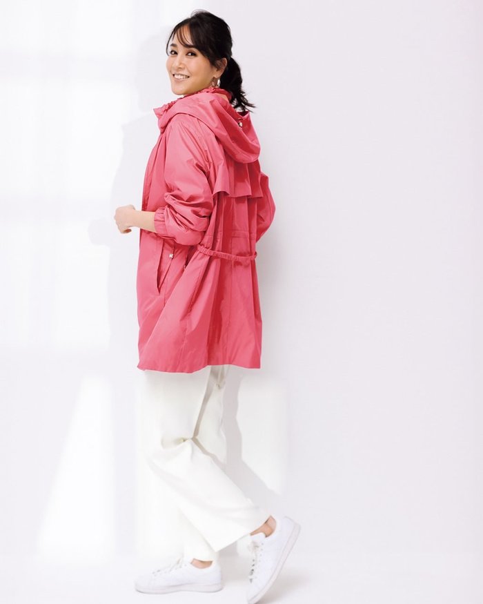 【ドゥクラッセ/DoCLASSE】のAIRタフタ・リバーシブルミドルコート インテリア・キッズ・メンズ・レディースファッション・服の通販 founy(ファニー) https://founy.com/ ファッション Fashion レディースファッション Fashion for Women アウター Coat / Outerwear Collection コート・ロングコート・ピーコート Long Coats, Peacoats & More 秋 Autumn スタンド Stand Collar, Upright Stand タフタ Taffeta, Structured Fabric ダウン Down, Puffer トレンチ Trench, Trench Coat フラップ Flap, Flap Pocket ポーチ Pouch, Small Case リバーシブル Reversible, Two-Sided |ID: prp329100004934473 ipo3291000000037102852