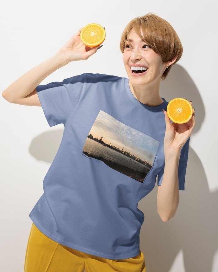 【ドゥクラッセ/DoCLASSE】のフォトプリント・カジュアルTシャツ インテリア・キッズ・メンズ・レディースファッション・服の通販 founy(ファウニー) https://founy.com/ ファッション Fashion レディースファッション Fashion for Women トップス・カットソー Cut & Sew Tops シャツ・ブラウス・オフィスカジュアル Elegant Blouses & Button-Ups ロングTシャツ・Tシャツ Longline T-Shirts & Tees カットソー・ベーシックTシャツ Cut-and-Sewn Tops / Stretch Tees & Basics カットソー Cut and Sewn Top バランス Balance, Style Balance ビッグ Big, Oversized プリント Print, Printed Pattern |ID: prp329100004934548 ipo3291000000037094286