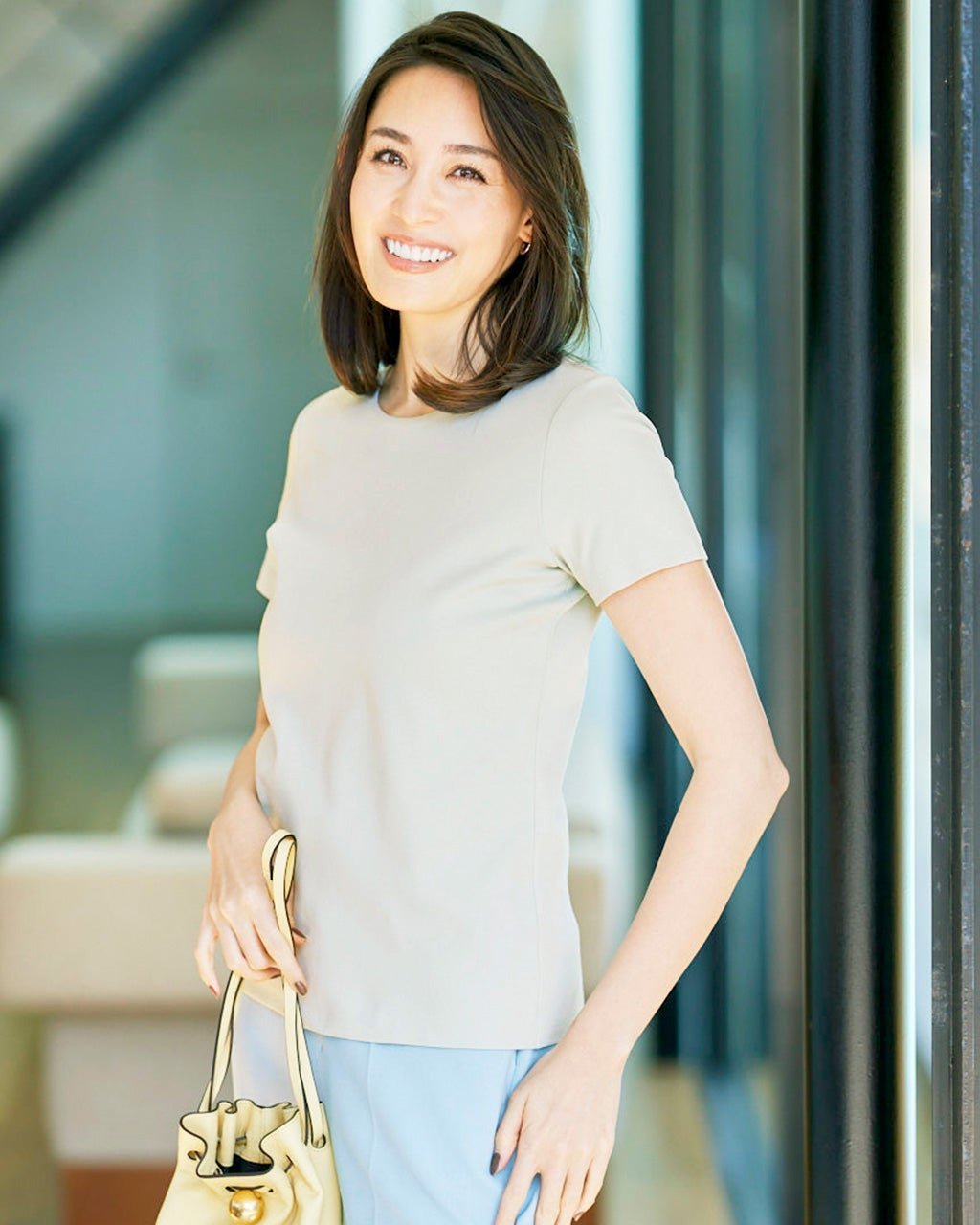 【ドゥクラッセ/DoCLASSE】のクルーネック/半袖・ドゥクラッセTシャツ インテリア・キッズ・メンズ・レディースファッション・服の通販 founy(ファニー) 　ファッション　Fashion　レディースファッション　Fashion for Women　トップス・カットソー　Cut & Sew Tops　シャツ・ブラウス・オフィスカジュアル　Elegant Blouses & Button-Ups　ロングTシャツ・Tシャツ　Longline T-Shirts & Tees　カットソー・ベーシックTシャツ　Cut-and-Sewn Tops / Stretch Tees & Basics　インナー　Innerwear　カットソー　Cut and Sewn Top　シンプル　Simple, Minimal　ジャケット　Jacket, Outerwear　デニム　Denim, Jeans Material　定番　Standard, Basic Item　なめらか　Smooth, Silky Texture　パール　Pearl, Pearl Accent　ベーシック　Basic, Essential　半袖　Short Sleeve, Half Sleeve　おすすめ　Recommended / Our Picks　ビジネス 仕事 通勤　Business / Work / Commuting　ライトグレー|ID: prp329100004934584 ipo3291000000037034645