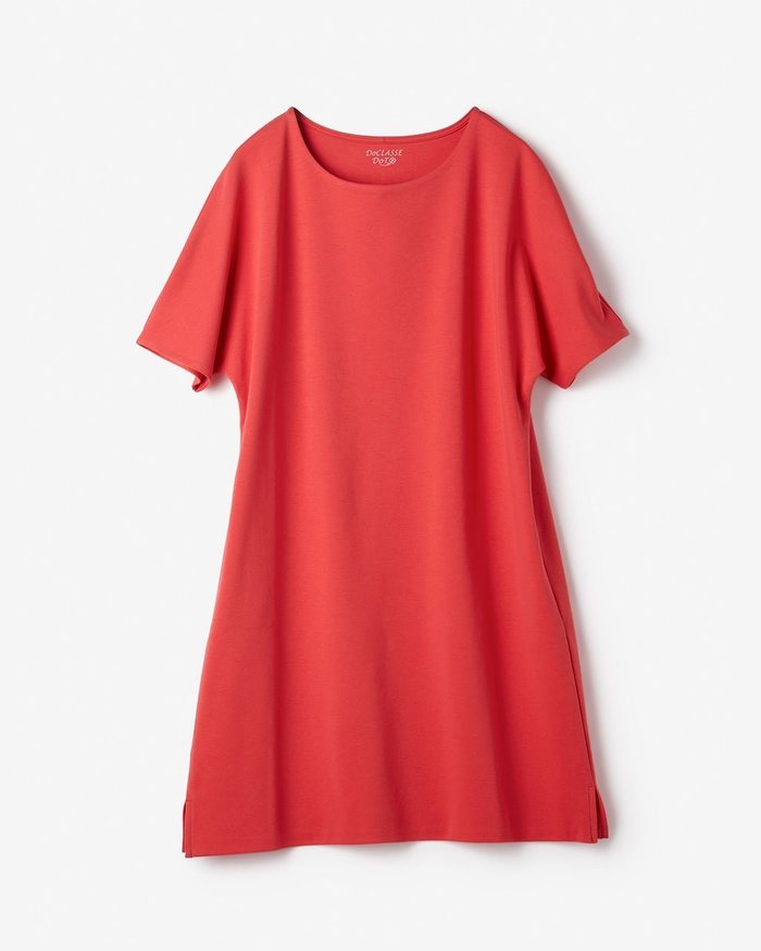 【ドゥクラッセ/DoCLASSE】の立体クルーネック長め丈/半袖・ドゥクラッセTシャツ インテリア・キッズ・メンズ・レディースファッション・服の通販 founy(ファウニー) https://founy.com/ ファッション Fashion レディースファッション Fashion for Women トップス・カットソー Cut & Sew Tops シャツ・ブラウス・オフィスカジュアル Elegant Blouses & Button-Ups ロングTシャツ・Tシャツ Longline T-Shirts & Tees インナー Innerwear カットソー Cut and Sewn Top シンプル Simple, Minimal ジャケット Jacket, Outerwear チュニック Tunic, Long Top デニム Denim, Jeans Material 定番 Standard, Basic Item なめらか Smooth, Silky Texture パール Pearl, Pearl Accent ベーシック Basic, Essential 半袖 Short Sleeve, Half Sleeve おすすめ Recommended / Our Picks ビジネス 仕事 通勤 Business / Work / Commuting |ID: prp329100004934659 ipo3291000000037246810