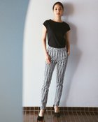 【ドゥクラッセ/DoCLASSE】のミラクルストレッチ・スリムストレート/72cm 人気、トレンドファッション・服の通販 founy(ファニー) ファッション Fashion レディースファッション Fashion for Women パンツ Pants & Trousers ストレッチ Stretch, Stretchy Fabric ストレート Straight, Straight Cut ポケット Pocket, Pocket Detail ヨガ Yoga, Yoga Wear ループ Loop, Loop Knit 人気 Popular, Best Seller thumbnail ネイビーパターン|ID: prp329100004934730 ipo3291000000037035210