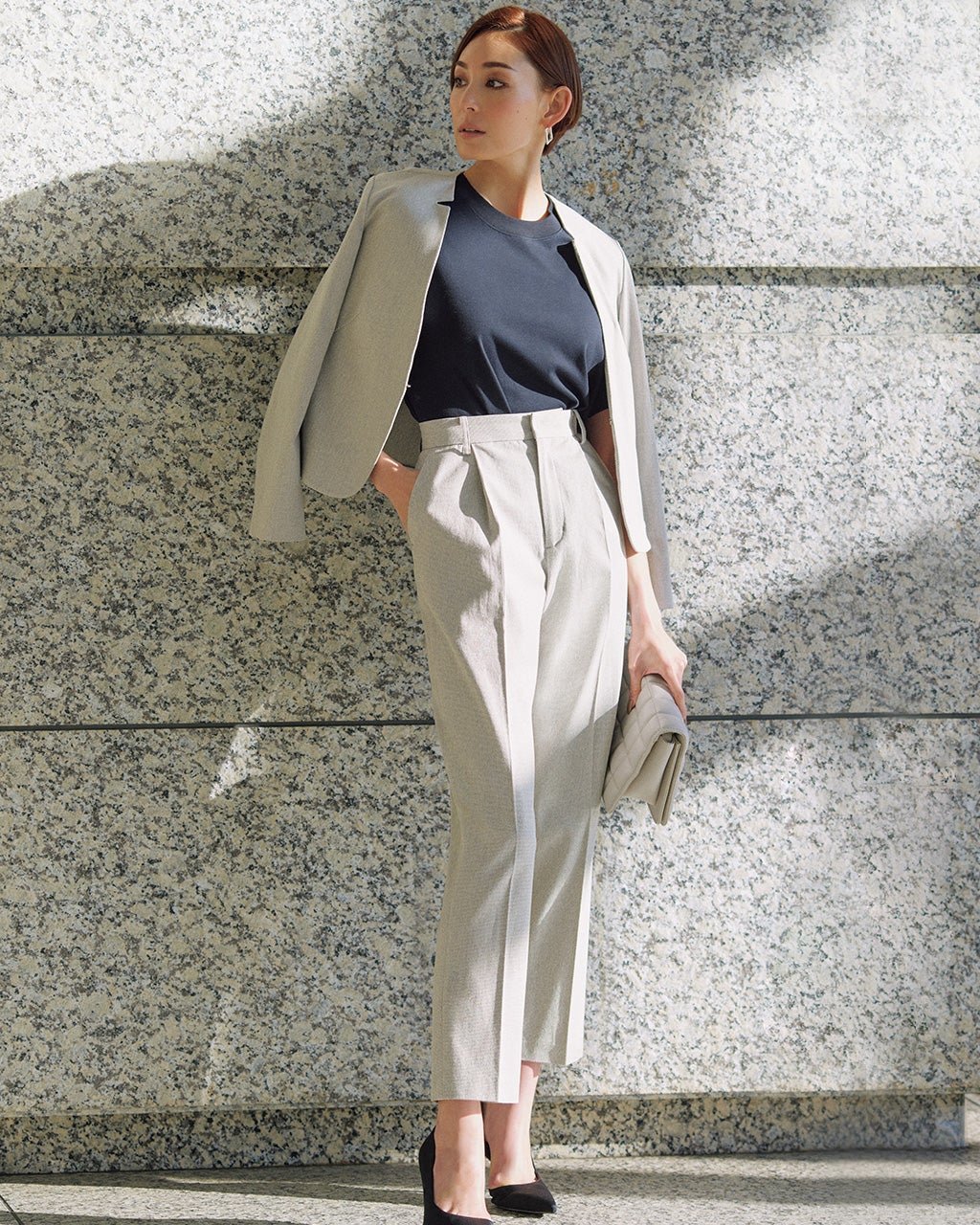 【ドゥクラッセ/DoCLASSE】の綿麻オックスフォード・カッティングジャケット 人気、トレンドファッション・服の通販 founy(ファニー) 　ファッション　Fashion　レディースファッション　Fashion for Women　アウター　Coat / Outerwear Collection　レディースジャケット・軽アウター　Jackets　春　Spring　カッティング　Cutting Detail　シンプル　Simple, Minimal　ジャケット　Jacket, Outerwear　ストレッチ　Stretch, Stretchy Fabric　スマート　Smart, Elegant　人気　Popular, Best Seller　フォーマル　Formal, Dressy　リネン　Linen, Linen Fabric　S/S・春夏　SS, Spring/Summer, Warm Season　夏　Summer　ビジネス 仕事 通勤　Business / Work / Commuting　 other-1|ID: prp329100004934740 ipo3291000000037035244