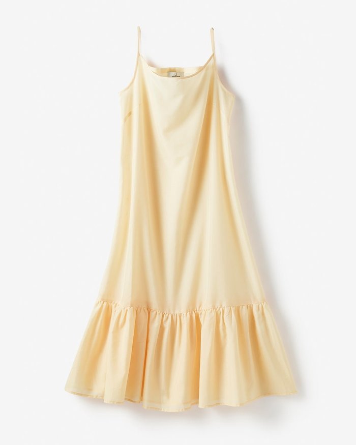 【ドゥクラッセ/DoCLASSE】のインナーワンピース インテリア・キッズ・メンズ・レディースファッション・服の通販 founy(ファニー) https://founy.com/ ファッション Fashion レディースファッション Fashion for Women ワンピース Dresses なめらか Smooth, Silky Texture アンダー Underwear Essentials インナー Innerwear ギャザー Gathered, Ruffled ティアード Tiered, Tiered Style フレア Flare, Flared |ID: prp329100004934775 ipo3291000000037140894