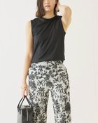 【ドゥクラッセ/DoCLASSE】のバイオ加工超長綿/ノースリーブ 人気、トレンドファッション・服の通販 founy(ファニー) ファッション Fashion レディースファッション Fashion for Women トップス・カットソー Cut & Sew Tops キャミソール&ノースリーブ Camisoles & Sleeveless Tops カットソー・ベーシックTシャツ Cut-and-Sewn Tops / Stretch Tees & Basics カッティング Cutting Detail カットソー Cut and Sewn Top コンパクト Compact, Small Size ジャケット Jacket, Outerwear デコルテ Décolleté, Neckline なめらか Smooth, Silky Texture ノースリーブ Sleeveless, No-Sleeve バランス Balance, Style Balance thumbnail ブラック|ID: prp329100004934776 ipo3291000000037035372