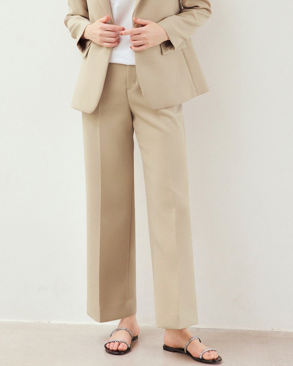 【ドゥクラッセ/DoCLASSE】のマトラッセクロス・セミワイドパンツ インテリア・キッズ・メンズ・レディースファッション・服の通販 founy(ファニー) 　ファッション　Fashion　レディースファッション　Fashion for Women　パンツ　Pants & Trousers　ベージュ|ID: prp329100004934792 ipo3291000000037035431