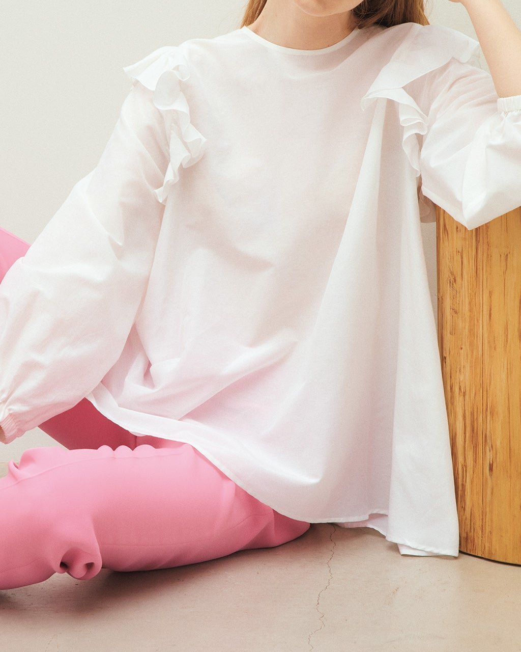 【ドゥクラッセ/DoCLASSE】のコットンシルクボイル・フリルブラウス 人気、トレンドファッション・服の通販 founy(ファニー) 　ファッション　Fashion　レディースファッション　Fashion for Women　トップス・カットソー　Cut & Sew Tops　シャツ・ブラウス・オフィスカジュアル　Elegant Blouses & Button-Ups　アクセサリー　Fashion Accessories　シルク　Silk, 100% Silk　シンプル　Simple, Minimal　スリーブ　Sleeve, Long Sleeve / Short Sleeve　バルーン　Balloon, Balloon Silhouette　フリル　Frill, Ruffle　 other-1|ID: prp329100004934799 ipo3291000000037035456