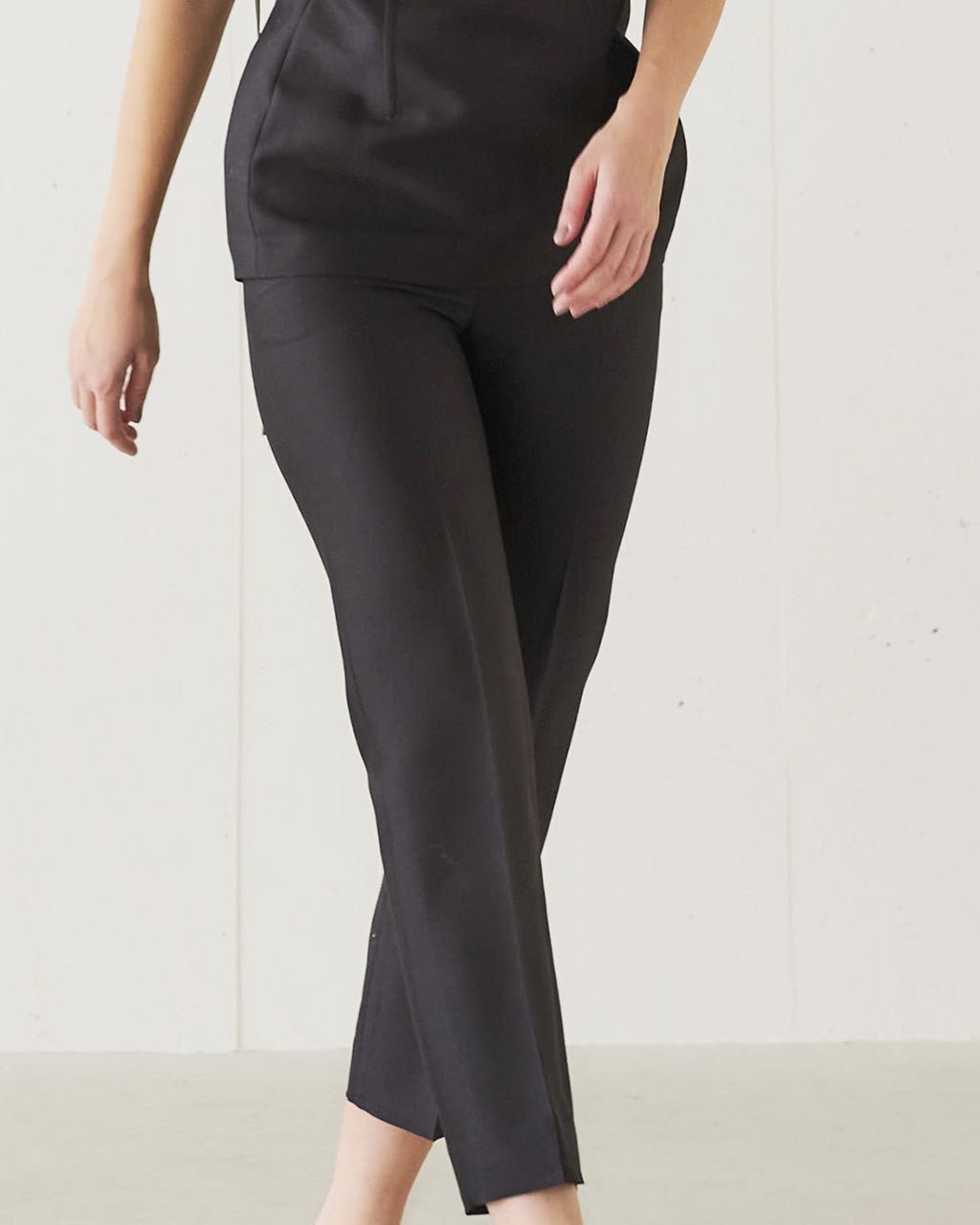 【ドゥクラッセ/DoCLASSE】のシルクウール・センタープレスパンツ 人気、トレンドファッション・服の通販 founy(ファニー) 　ファッション　Fashion　レディースファッション　Fashion for Women　パンツ　Pants & Trousers　シルク　Silk, 100% Silk　ロング　Long, Long-Length　 other-1|ID: prp329100004934802 ipo3291000000037035465