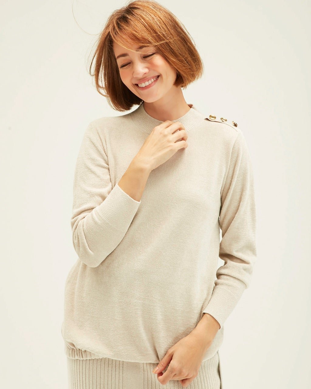 【ヌックル/Nukle】のNukle・スフレボタンデザイントップス インテリア・キッズ・メンズ・レディースファッション・服の通販 founy(ファニー) 　ファッション　Fashion　レディースファッション　Fashion for Women　トップス・カットソー　Cut & Sew Tops　ニット　Knit Tops & Sweaters　エアリー　Airy Texture　セーター　Sweater, Knitwear　なめらか　Smooth, Silky Texture　ミックス　Mix, Mixed Style　メタル　Metal, Metal Parts　リボン　Ribbon, Bow　グレーベージュ|ID: prp329100004934890 ipo3291000000037035783