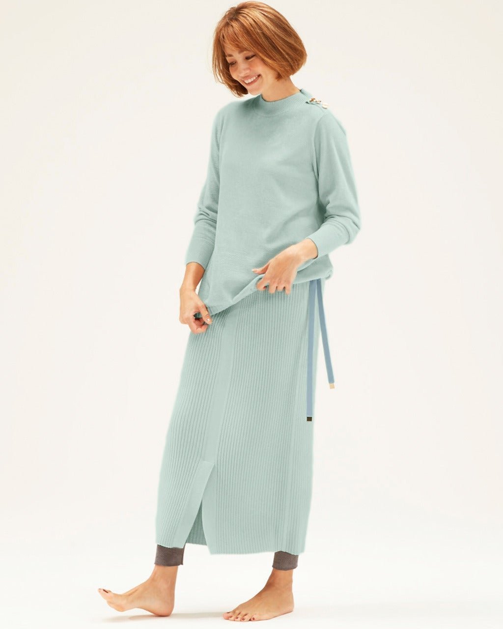 【ヌックル/Nukle】のNukle・スフレボタンデザイントップス インテリア・キッズ・メンズ・レディースファッション・服の通販 founy(ファニー) 　ファッション　Fashion　レディースファッション　Fashion for Women　トップス・カットソー　Cut & Sew Tops　ニット　Knit Tops & Sweaters　エアリー　Airy Texture　セーター　Sweater, Knitwear　なめらか　Smooth, Silky Texture　ミックス　Mix, Mixed Style　メタル　Metal, Metal Parts　リボン　Ribbon, Bow　ブルーグリーン|ID: prp329100004934890 ipo3291000000037035784