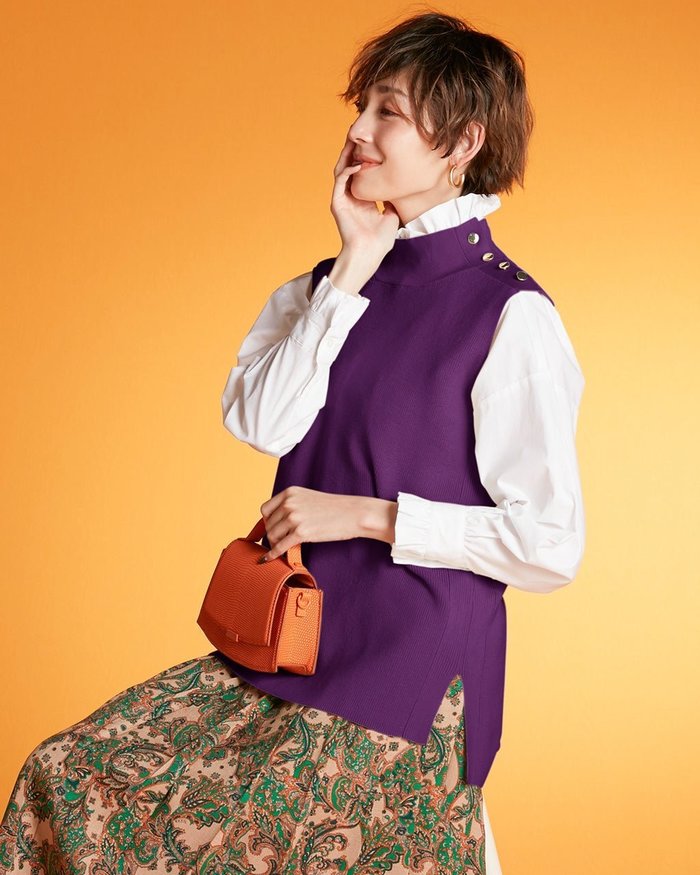 【ドゥクラッセ/DoCLASSE】の片畦編み・2WAYハイネックベスト インテリア・キッズ・メンズ・レディースファッション・服の通販 founy(ファニー) https://founy.com/ ファッション Fashion レディースファッション Fashion for Women アウター Coat / Outerwear Collection トップス・カットソー Cut & Sew Tops ニット Knit Tops & Sweaters ベスト&ジレ / 重ね着スタイル Vests & Gilets 畦編みニット・テクスチャードトップス Ribbed Knit Sweaters / Textured Knit Tops インナー Innerwear カーディガン Cardigan, Knitwear スリット Slit, Slit Detail セーター Sweater, Knitwear ハイネック High Neck, Mock Neck ベスト Vest, Waistcoat 畦 Ribbed Knit |ID: prp329100004934914 ipo3291000000037035862