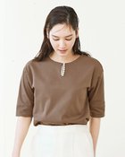 【ドゥクラッセ/DoCLASSE】のパールキーネック/6分袖・ドゥクラッセTシャツ ダークブラウン|ID: prp329100004934929 ipo3291000000037258599