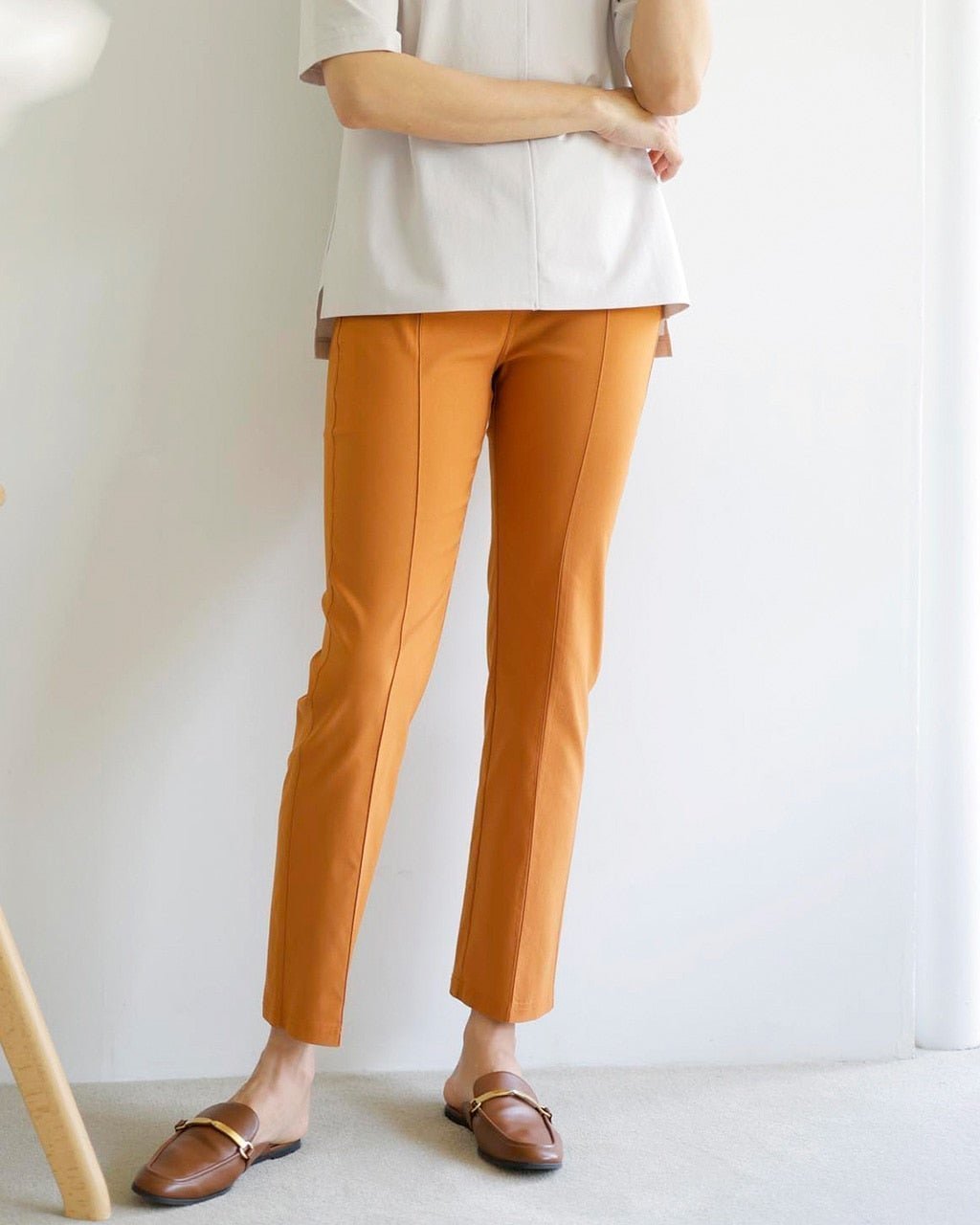 【ドゥクラッセ/DoCLASSE】のドライタッチ・スリム/63cm インテリア・キッズ・メンズ・レディースファッション・服の通販 founy(ファニー) 　ファッション　Fashion　レディースファッション　Fashion for Women　パンツ　Pants & Trousers　おすすめ　Recommended / Our Picks　ライトブラウン|ID: prp329100004934945 ipo3291000000037035988