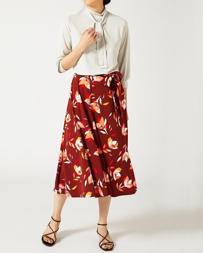 【ドゥクラッセ/DoCLASSE】の強撚スムース・ラップ風フレアスカート インテリア・キッズ・メンズ・レディースファッション・服の通販 founy(ファニー) https://founy.com/ ファッション Fashion レディースファッション Fashion for Women スカート Skirts Aライン・フレアスカート A-Line & Flared Skirts とろみ Fluid, Flowy Fabric エレガント 上品 Elegant カットソー Cut and Sewn Top ストレッチ Stretch, Stretchy Fabric フレア Flare, Flared プリント Print, Printed Pattern ラップ Wrap, Wrap Design リボン Ribbon, Bow |ID: prp329100004934982 ipo3291000000037098798