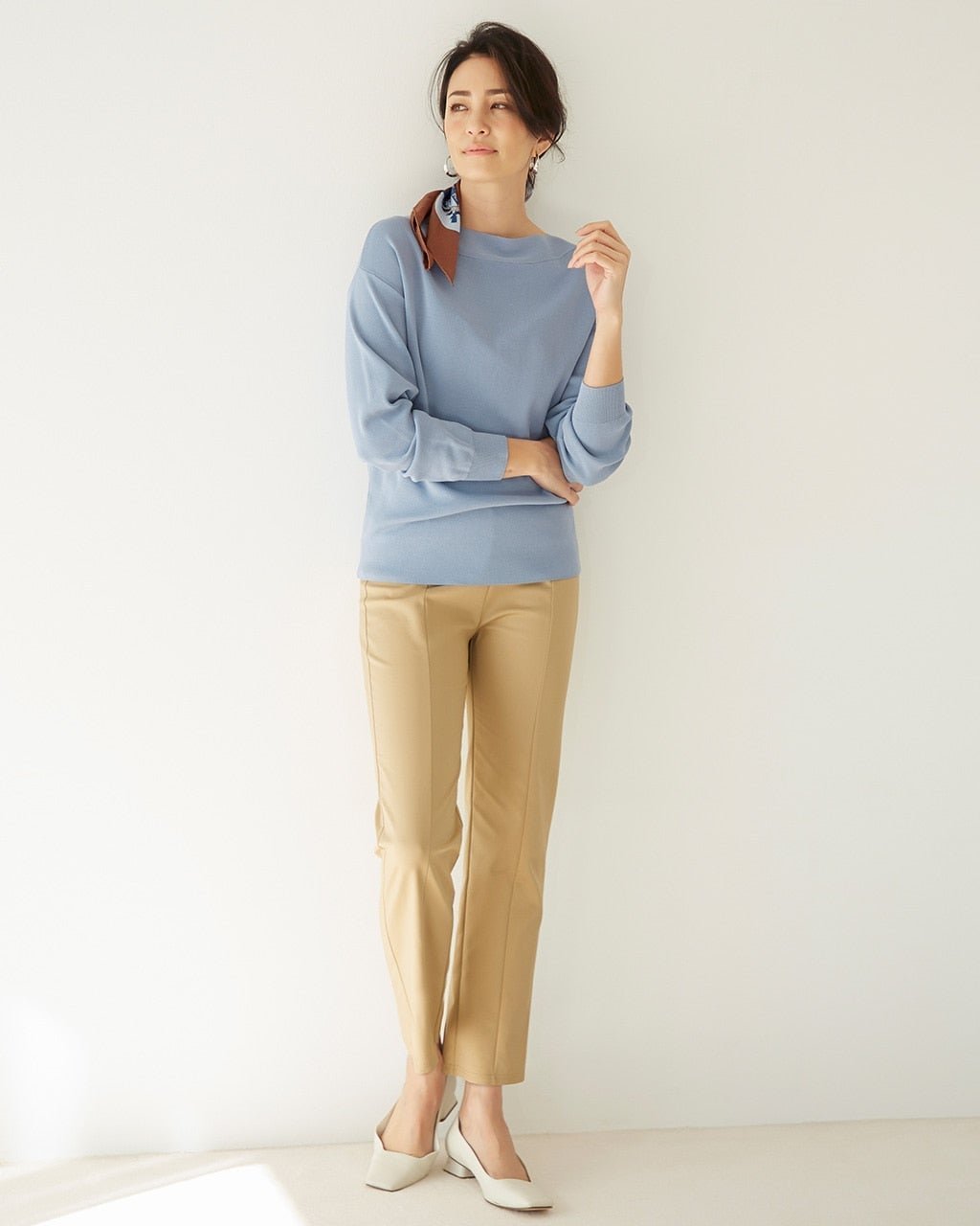 【ドゥクラッセ/DoCLASSE】のシェイプストレッチ・スティックパンツ/68㎝ インテリア・キッズ・メンズ・レディースファッション・服の通販 founy(ファニー) 　ファッション　Fashion　レディースファッション　Fashion for Women　パンツ　Pants & Trousers　今季　This Season, Current Season　ストレッチ　Stretch, Stretchy Fabric　ストレート　Straight, Straight Cut　センター　Center, Center Line　人気　Popular, Best Seller　パターン　Pattern, Design Print　フィット　Fit, Slim Fit　ワイド　Wide, Wide Fit　ベージュ|ID: prp329100004935010 ipo3291000000037036200