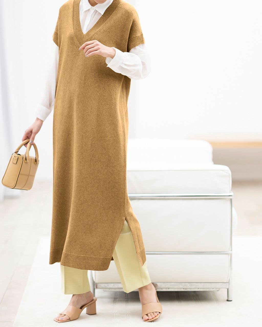 【ドゥクラッセ/DoCLASSE】のイタリア糸・ロングベストワンピース インテリア・キッズ・メンズ・レディースファッション・服の通販 founy(ファニー) 　ファッション　Fashion　レディースファッション　Fashion for Women　アウター　Coat / Outerwear Collection　イタリア　Italy　インナー　Innerwear　スタイリッシュ　Stylish, Fashionable　スリット　Slit, Slit Detail　ベスト　Vest, Waistcoat　ロング　Long, Long-Length　春　Spring　ダークベージュ|ID: prp329100004935147 ipo3291000000037036612