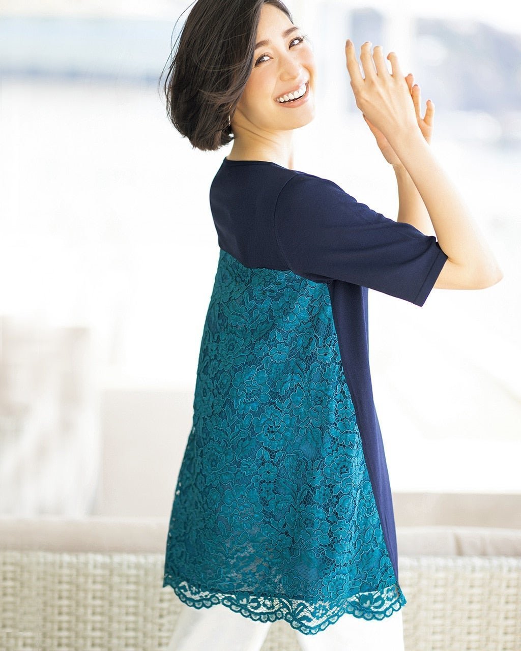 【ドゥクラッセ/DoCLASSE】のUVニット・バックレースチュニック インテリア・キッズ・メンズ・レディースファッション・服の通販 founy(ファニー) 　ファッション　Fashion　レディースファッション　Fashion for Women　トップス・カットソー　Cut & Sew Tops　ニット　Knit Tops & Sweaters　シフォン　Chiffon, Lightweight Fabric　スカラップ　Scallop, Scalloped Edge　チュニック　Tunic, Long Top　レース　Lace, Lace Fabric　夏　Summer　ミッドナイトブルー|ID: prp329100004935153 ipo3291000000037036628