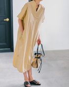 【ドゥクラッセ/DoCLASSE】のストレッチコットン・キーネックワンピース ベージュ|ID: prp329100004935154 ipo3291000000037235404