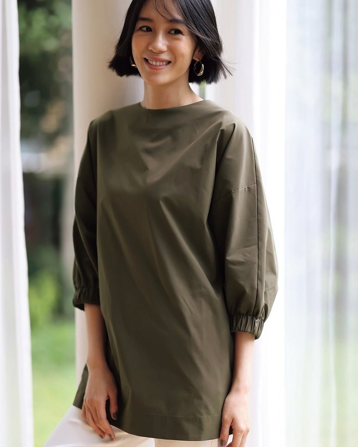 【ドゥクラッセ/DoCLASSE】のオーバーサイズ・パフ袖プルオーバーブラウス インテリア・キッズ・メンズ・レディースファッション・服の通販 founy(ファニー) https://founy.com/ ファッション Fashion レディースファッション Fashion for Women トップス・カットソー Cut & Sew Tops シャツ・ブラウス・オフィスカジュアル Elegant Blouses & Button-Ups カジュアルプルオーバー・ニットトップス Pullovers & Knit Tops / Casual Pullovers シンプル Simple, Minimal チュニック Tunic, Long Top |ID: prp329100004935168 ipo3291000000037036666