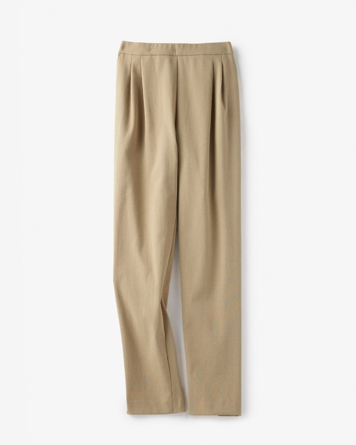 【ドゥクラッセ/DoCLASSE】のドライオックス・タックテーパードパンツ インテリア・キッズ・メンズ・レディースファッション・服の通販 founy(ファニー) https://founy.com/ ファッション Fashion レディースファッション Fashion for Women パンツ Pants & Trousers ストレッチ Stretch, Stretchy Fabric テーパード Tapered, Tapered Pants 吸水 Absorbent, Quick-Dry 定番 Standard, Basic Item |ID: prp329100004935218 ipo3291000000037141748