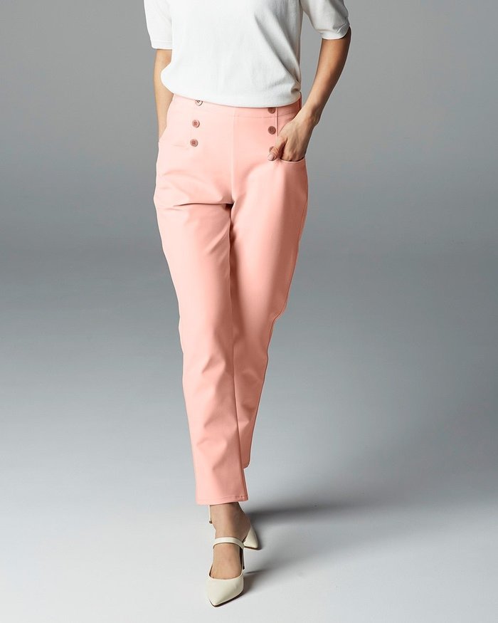 【ドゥクラッセ/DoCLASSE】の美脚ストレッチ・ボタンデザインテーパード インテリア・キッズ・メンズ・レディースファッション・服の通販 founy(ファニー) https://founy.com/ ファッション Fashion レディースファッション Fashion for Women パンツ Pants & Trousers カッティング Cutting Detail ストレッチ Stretch, Stretchy Fabric テーパード Tapered, Tapered Pants エレガント 上品 Elegant 人気 Popular, Best Seller |ID: prp329100004935219 ipo3291000000037141755