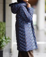 【ドゥクラッセ/DoCLASSE】のステッチ切替・スリムアップダウンコート 人気、トレンドファッション・服の通販 founy(ファニー) ファッション Fashion レディースファッション Fashion for Women アウター Coat / Outerwear Collection コート・ロングコート・ピーコート Long Coats, Peacoats & More ダウンジャケット・軽量ダウン Warm & Lightweight Down Jackets センター Center, Center Line パターン Pattern, Design Print 切替 Switching, Contrast Panel |ID:prp329100004935255