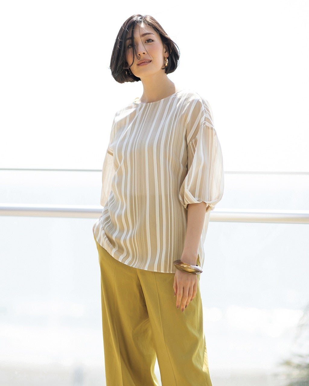 【ドゥクラッセ/DoCLASSE】のシアーストライプ・プルオーバーブラウス インテリア・キッズ・メンズ・レディースファッション・服の通販 founy(ファニー) 　ファッション　Fashion　レディースファッション　Fashion for Women　トップス・カットソー　Cut & Sew Tops　シャツ・ブラウス・オフィスカジュアル　Elegant Blouses & Button-Ups　カジュアルプルオーバー・ニットトップス　Pullovers & Knit Tops / Casual Pullovers　シンプル　Simple, Minimal　ストライプ　Stripe, Striped Pattern　トレンド　Trend, Trending Now　ベージュ・パターン|ID: prp329100004935261 ipo3291000000037036946