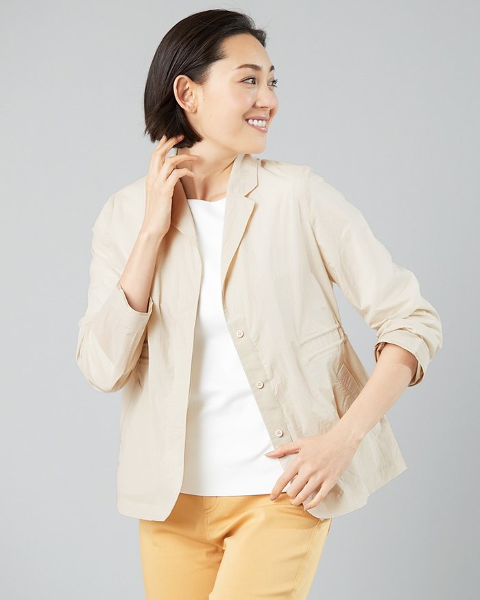 【ドゥクラッセ/DoCLASSE】のエアリーストレッチ・テーラードジャケット インテリア・キッズ・メンズ・レディースファッション・服の通販 founy(ファウニー) https://founy.com/ ファッション Fashion レディースファッション Fashion for Women アウター Coat / Outerwear Collection レディースジャケット・軽アウター Jackets テーラードジャケット / 通勤・きれいめスタイル Tailored Jackets & Blazers エレガント 上品 Elegant シェイプ Shape, Slim Fit ジャケット Jacket, Outerwear ストレッチ Stretch, Stretchy Fabric トレンド Trend, Trending Now 今季 This Season, Current Season 定番 Standard, Basic Item |ID: prp329100004935298 ipo3291000000037235963