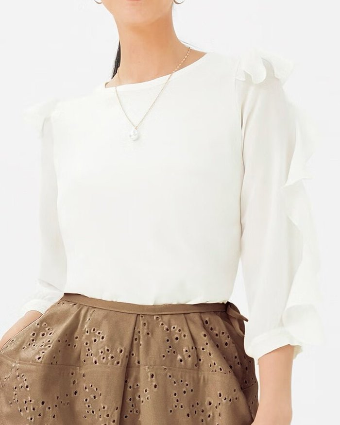 【ドゥクラッセ/DoCLASSE】のフリルスリーブ・プルオーバーニット インテリア・キッズ・メンズ・レディースファッション・服の通販 founy(ファニー) https://founy.com/ ファッション Fashion レディースファッション Fashion for Women トップス・カットソー Cut & Sew Tops ニット Knit Tops & Sweaters カジュアルプルオーバー・ニットトップス Pullovers & Knit Tops / Casual Pullovers エレガント 上品 Elegant サマー Summer, Summer Style シルク Silk, 100% Silk シンプル Simple, Minimal スリーブ Sleeve, Long Sleeve / Short Sleeve セーター Sweater, Knitwear フリル Frill, Ruffle |ID: prp329100004935316 ipo3291000000037098918