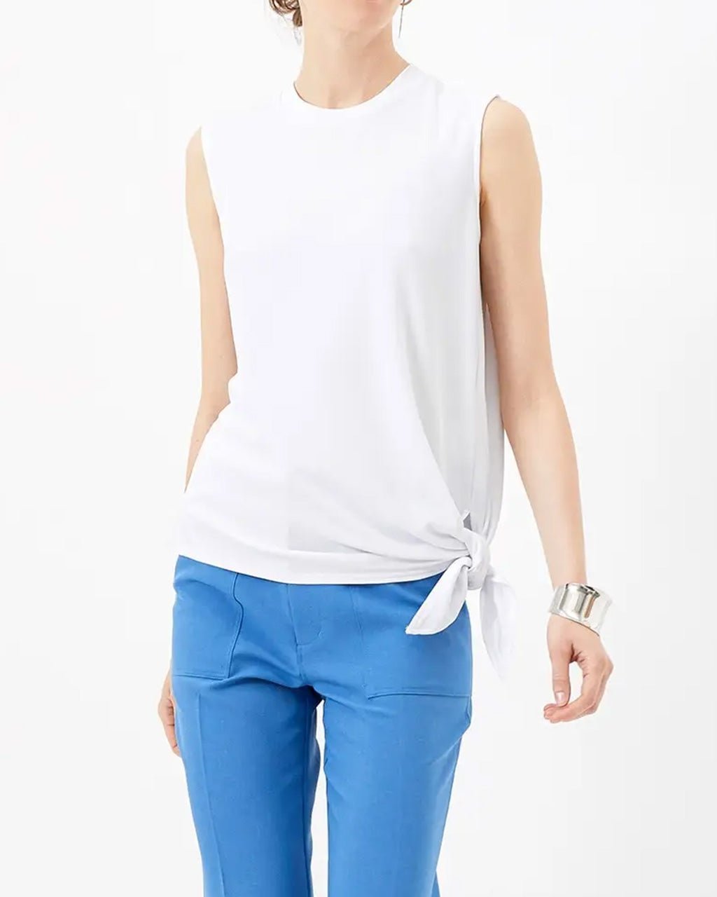 【ドゥクラッセ/DoCLASSE】のチルコットン・アシメトリーヘムトップス 人気、トレンドファッション・服の通販 founy(ファニー) 　ファッション　Fashion　レディースファッション　Fashion for Women　トップス・カットソー　Cut & Sew Tops　カットソー・ベーシックTシャツ　Cut-and-Sewn Tops / Stretch Tees & Basics　カットソー　Cut and Sewn Top　コンパクト　Compact, Small Size　ストレッチ　Stretch, Stretchy Fabric　スリット　Slit, Slit Detail　ノースリーブ　Sleeveless, No-Sleeve　フォルム　Silhouette, Form　プレミアム　Premium, High-End　ヘムライン　Hemline, Bottom Cut　 other-1|ID: prp329100004935320 ipo3291000000037037114