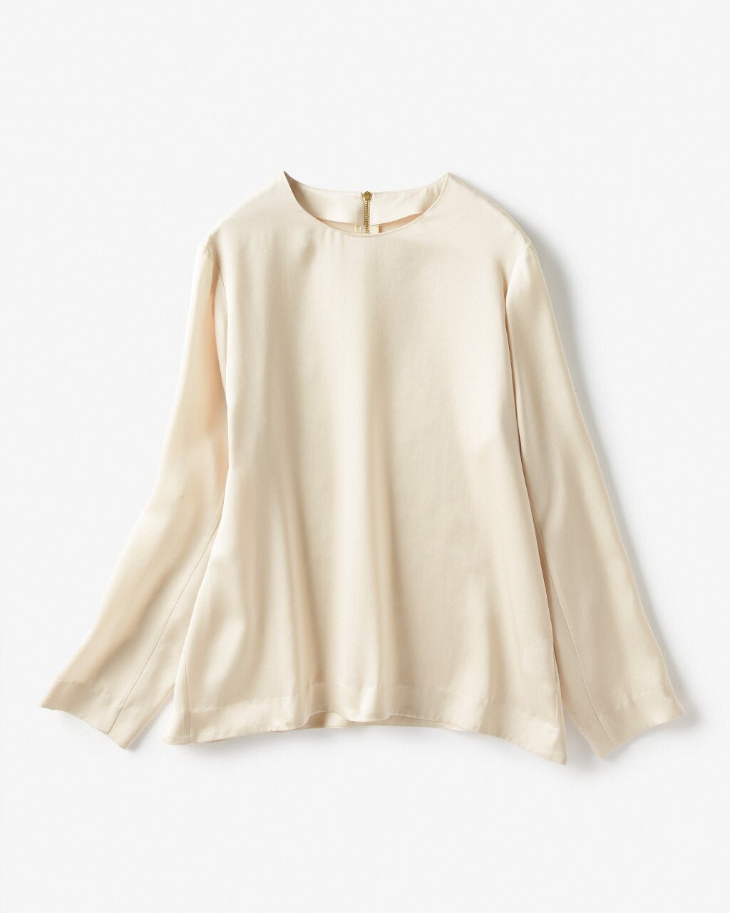 【ドゥクラッセ/DoCLASSE】のシルキーグロー・クルーネックブラウス 人気、トレンドファッション・服の通販 founy(ファニー) 　ファッション　Fashion　レディースファッション　Fashion for Women　トップス・カットソー　Cut & Sew Tops　シャツ・ブラウス・オフィスカジュアル　Elegant Blouses & Button-Ups　なめらか　Smooth, Silky Texture　ドレープ　Drape, Draping Fabric　 other-1|ID: prp329100004935341 ipo3291000000037037177