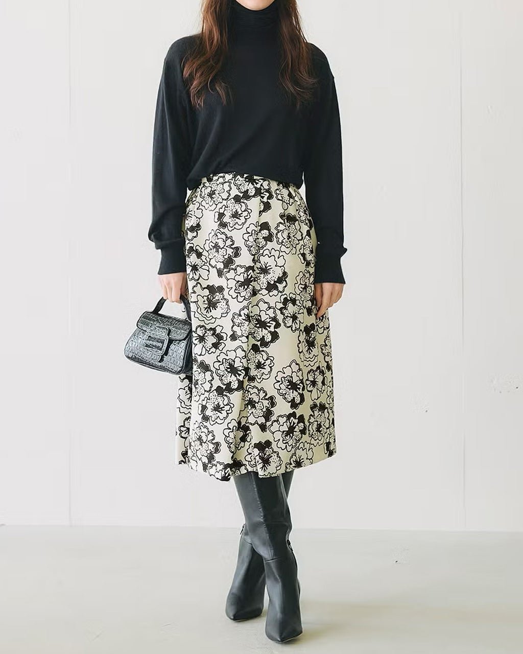 【ドゥクラッセ/DoCLASSE】のフラワーパターン・タックフレアスカート インテリア・キッズ・メンズ・レディースファッション・服の通販 founy(ファニー) 　ファッション　Fashion　レディースファッション　Fashion for Women　スカート　Skirts　Aライン・フレアスカート　A-Line & Flared Skirts　クール　Cool, Chic　グログラン　Grosgrain, Grosgrain Ribbon　フロント　Front, Front Design　モダン　Modern, Contemporary　フラワー|ID: prp329100004935359 ipo3291000000037037230