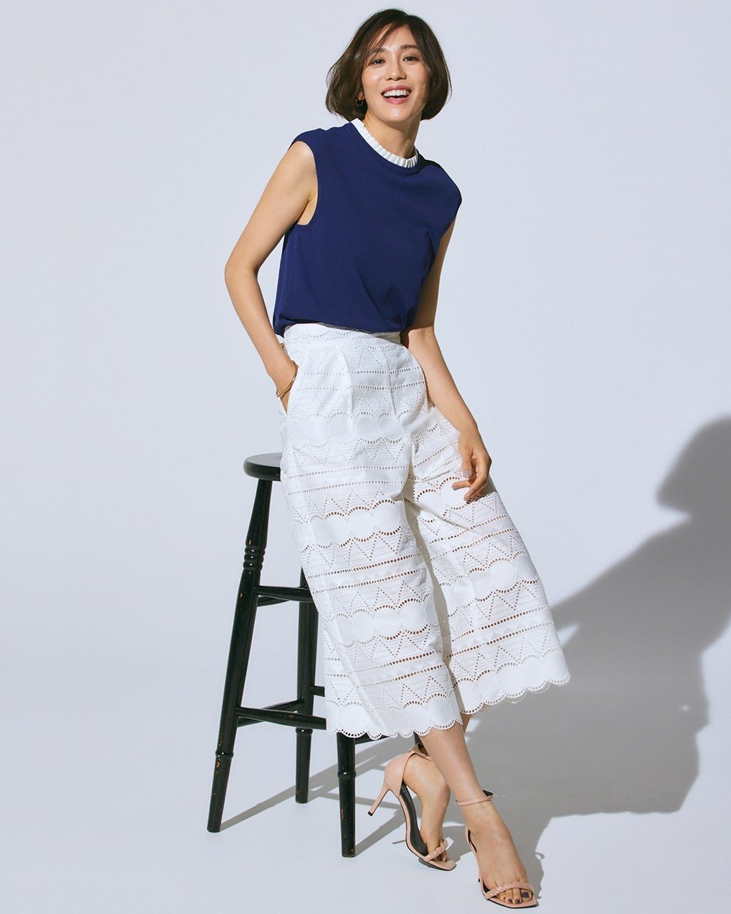 【ドゥクラッセ/DoCLASSE】のスカラップレース・アンクルワイド 人気、トレンドファッション・服の通販 founy(ファニー) 　ファッション　Fashion　レディースファッション　Fashion for Women　パンツ　Pants & Trousers　スカラップ　Scallop, Scalloped Edge　フレア　Flare, Flared　レース　Lace, Lace Fabric　夏　Summer　 other-1|ID: prp329100004935406 ipo3291000000037037370