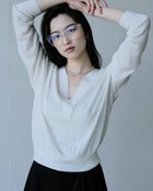 【ドゥクラッセ/DoCLASSE】のドレープウール・深Vネックセーター ホワイト|ID: prp329100004935457 ipo3291000000037236288