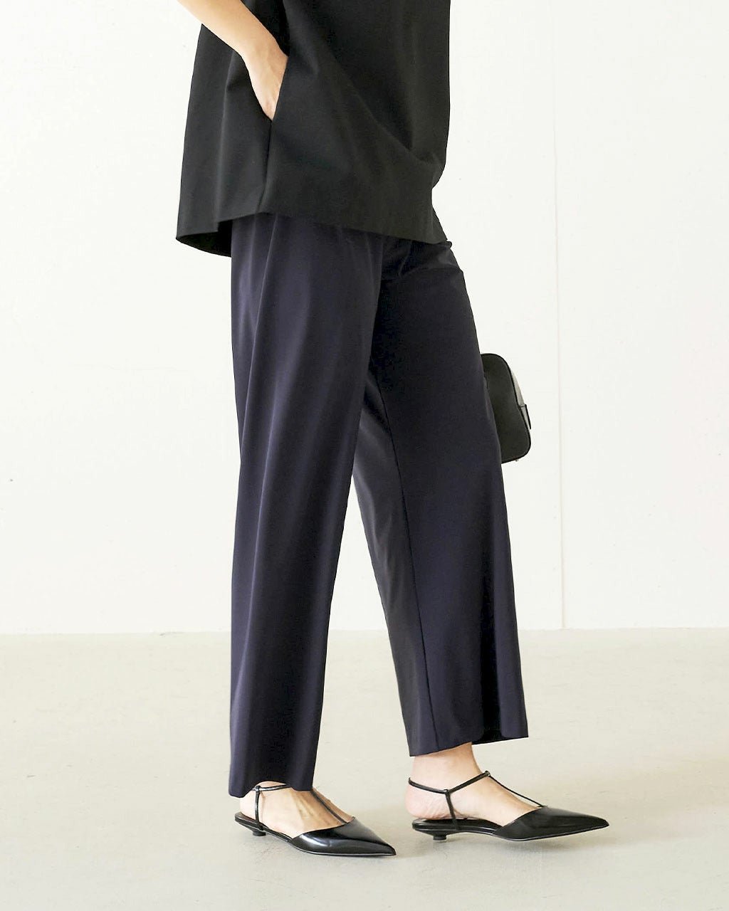 【ドゥクラッセ/DoCLASSE】のトリコットジャージー・リラクシーパンツ 人気、トレンドファッション・服の通販 founy(ファニー) 　ファッション　Fashion　レディースファッション　Fashion for Women　パンツ　Pants & Trousers　なめらか　Smooth, Silky Texture　イタリア　Italy　ストレート　Straight, Straight Cut　夏　Summer　定番　Standard, Basic Item　 other-1|ID: prp329100004935459 ipo3291000000037037521