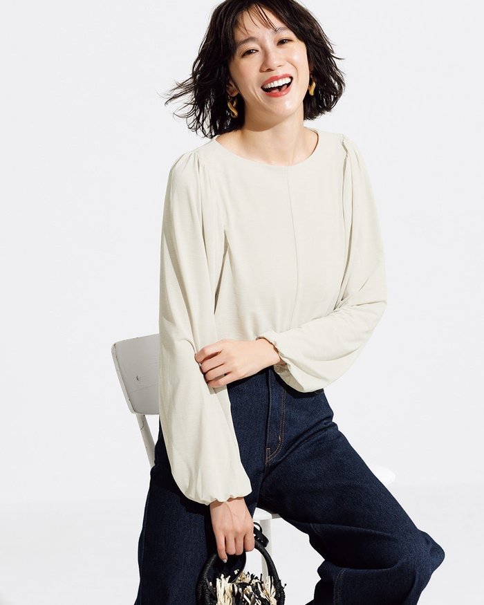 【ドゥクラッセ/DoCLASSE】のUVスラブ・ギャザースリーブプルオーバー インテリア・キッズ・メンズ・レディースファッション・服の通販 founy(ファニー) https://founy.com/ ファッション Fashion レディースファッション Fashion for Women トップス・カットソー Cut & Sew Tops シャツ・ブラウス・オフィスカジュアル Elegant Blouses & Button-Ups ロングTシャツ・Tシャツ Longline T-Shirts & Tees カジュアルプルオーバー・ニットトップス Pullovers & Knit Tops / Casual Pullovers カットソー・ベーシックTシャツ Cut-and-Sewn Tops / Stretch Tees & Basics カッティング Cutting Detail カットソー Cut and Sewn Top ギャザー Gathered, Ruffled フェミニン Feminine, Girly |ID: prp329100004935491 ipo3291000000037103684