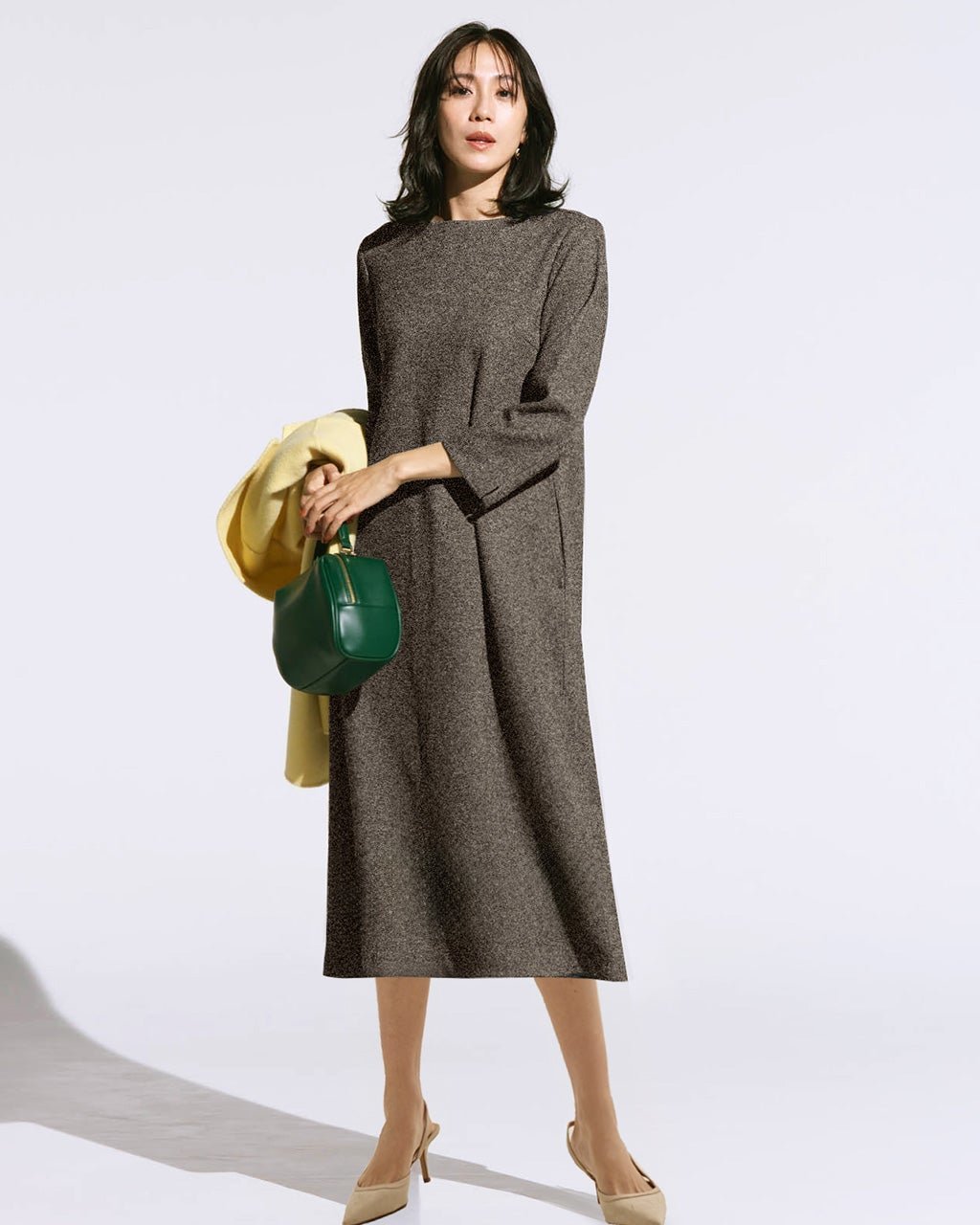 【ドゥクラッセ/DoCLASSE】のファインジャカード・Aラインワンピース インテリア・キッズ・メンズ・レディースファッション・服の通販 founy(ファニー) 　ファッション　Fashion　レディースファッション　Fashion for Women　ワンピース　Dresses　Aラインワンピース・フレアシルエット　A-Line Dresses / Flared Silhouette Dresses　アクセサリー　Fashion Accessories　シンプル　Simple, Minimal　ジャケット　Jacket, Outerwear　ストレッチ　Stretch, Stretchy Fabric　スリット　Slit, Slit Detail　ツイード　Twill, Twill Weave　バランス　Balance, Style Balance　フェミニン　Feminine, Girly　フレア　Flare, Flared　エレガント 上品　Elegant　人気　Popular, Best Seller　再入荷　Restock / Back in Stock　ブラウンパターン|ID: prp329100004935751 ipo3291000000037039528