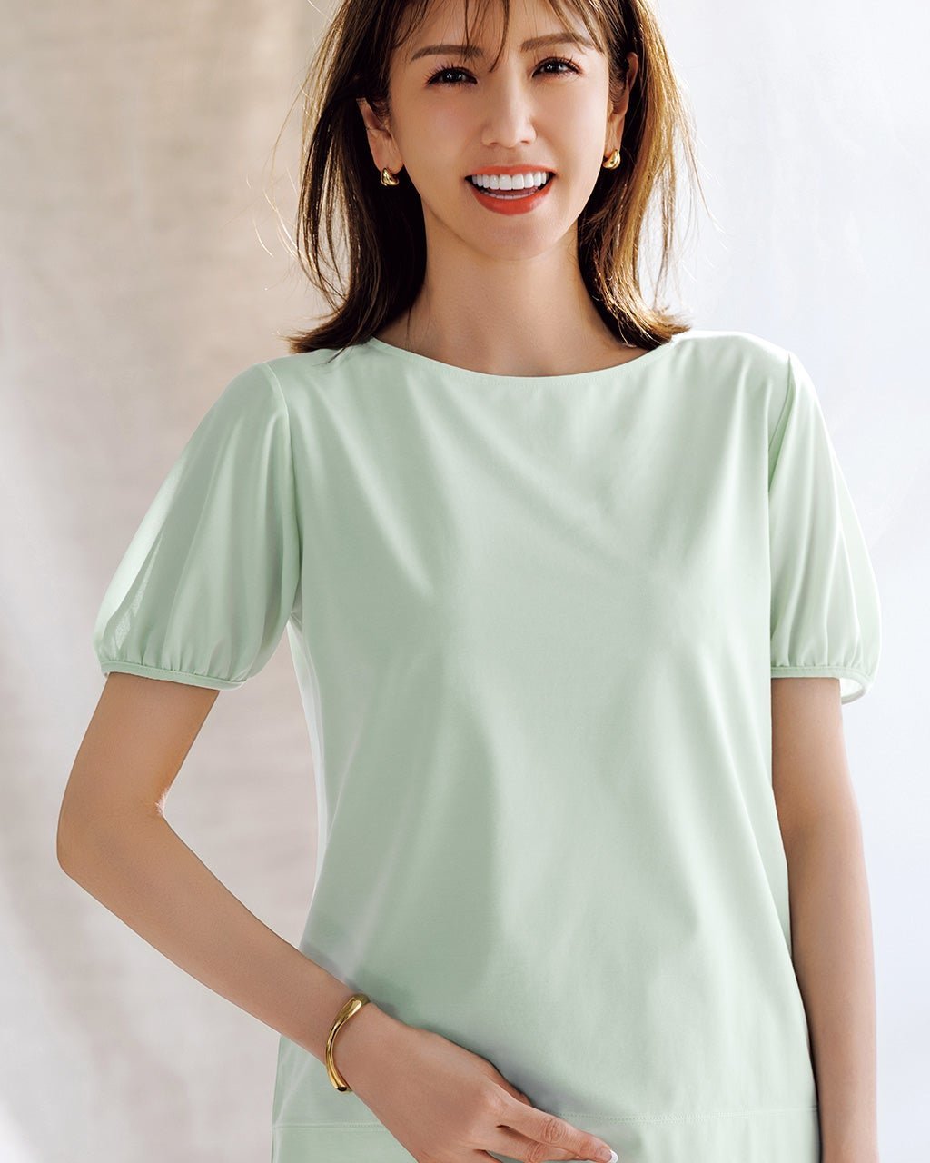 【ドゥクラッセ/DoCLASSE】の異素材ミックス・シアースリーブカットソー インテリア・キッズ・メンズ・レディースファッション・服の通販 founy(ファニー) 　ファッション　Fashion　レディースファッション　Fashion for Women　トップス・カットソー　Cut & Sew Tops　シャツ・ブラウス・オフィスカジュアル　Elegant Blouses & Button-Ups　ロングTシャツ・Tシャツ　Longline T-Shirts & Tees　カットソー・ベーシックTシャツ　Cut-and-Sewn Tops / Stretch Tees & Basics　カットソー　Cut and Sewn Top　ジョーゼット　Georgette, Semi-Sheer Fabric　エレガント 上品　Elegant　鹿の子　Piqué, Kanoko Fabric　ミントグリーン|ID: prp329100004935754 ipo3291000000037039549
