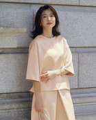 【ドゥクラッセ/DoCLASSE】のサテンボンディング・クルーブラウス ピンクベージュ|ID: prp329100004935781 ipo3291000000037101845