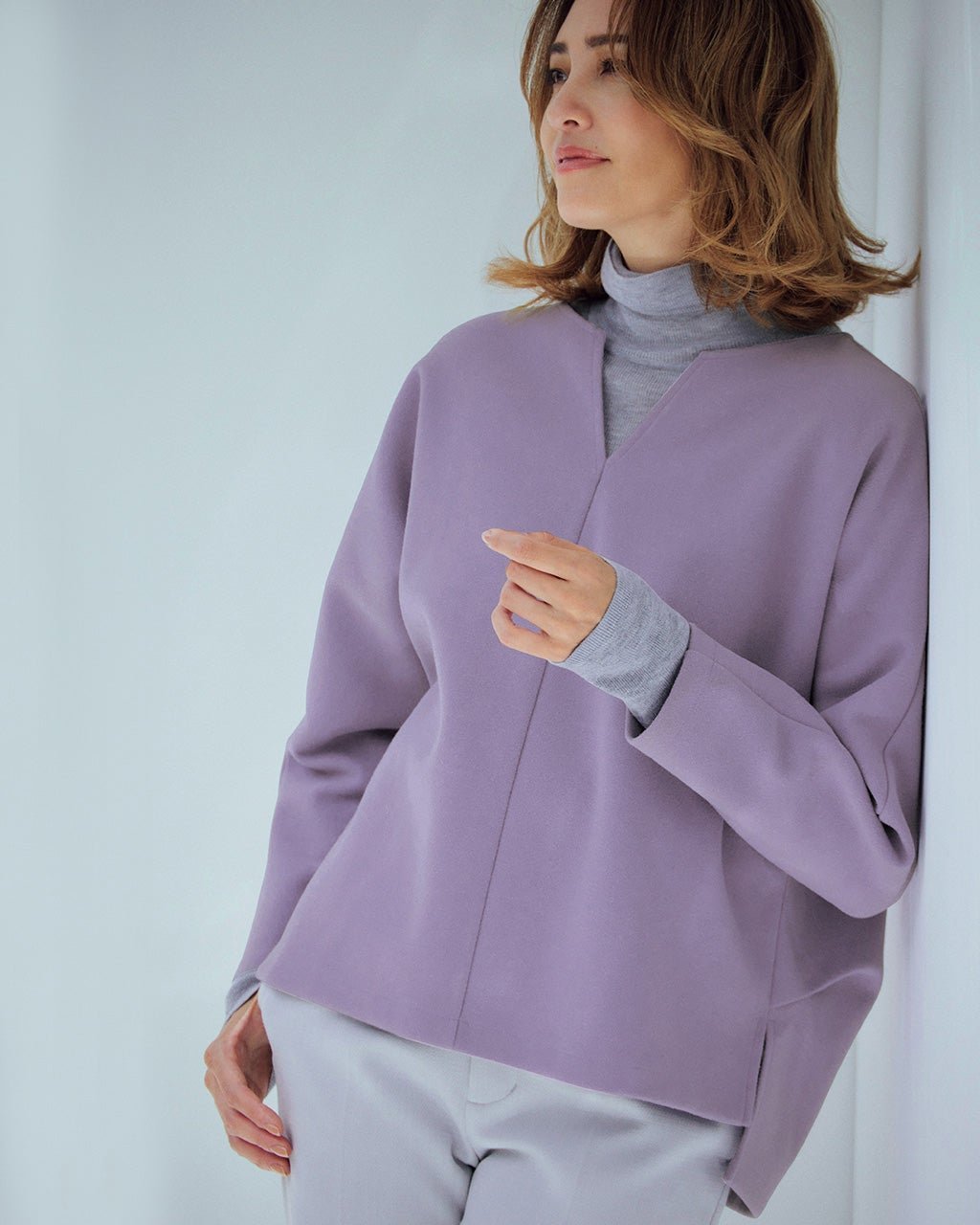 【ドゥクラッセ/DoCLASSE】のメルトンタッチ・キーネックプルオーバー インテリア・キッズ・メンズ・レディースファッション・服の通販 founy(ファニー) 　ファッション　Fashion　レディースファッション　Fashion for Women　トップス・カットソー　Cut & Sew Tops　シャツ・ブラウス・オフィスカジュアル　Elegant Blouses & Button-Ups　ロングTシャツ・Tシャツ　Longline T-Shirts & Tees　カジュアルプルオーバー・ニットトップス　Pullovers & Knit Tops / Casual Pullovers　カットソー・ベーシックTシャツ　Cut-and-Sewn Tops / Stretch Tees & Basics　カットソー　Cut and Sewn Top　ストレッチ　Stretch, Stretchy Fabric　セットアップ　Set-Up, Coordinated Outfit　フォルム　Silhouette, Form　メルトン　Melton, Heavy Wool　モダン　Modern, Contemporary　人気　Popular, Best Seller　ラベンダー|ID: prp329100004938384 ipo3291000000037057509