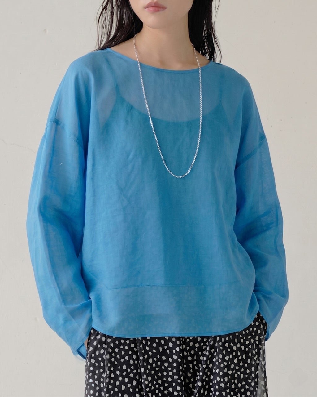 【ドゥクラッセ/DoCLASSE】の強撚オーガンジー・Tブラウス インテリア・キッズ・メンズ・レディースファッション・服の通販 founy(ファニー) 　ファッション　Fashion　レディースファッション　Fashion for Women　トップス・カットソー　Cut & Sew Tops　シャツ・ブラウス・オフィスカジュアル　Elegant Blouses & Button-Ups　オーガンジー　Organza Fabric　カッティング　Cutting Detail　シンプル　Simple, Minimal　スタイリッシュ　Stylish, Fashionable　スマート　Smart, Elegant　フォルム　Silhouette, Form　ブルー|ID: prp329100004938404 ipo3291000000037057581