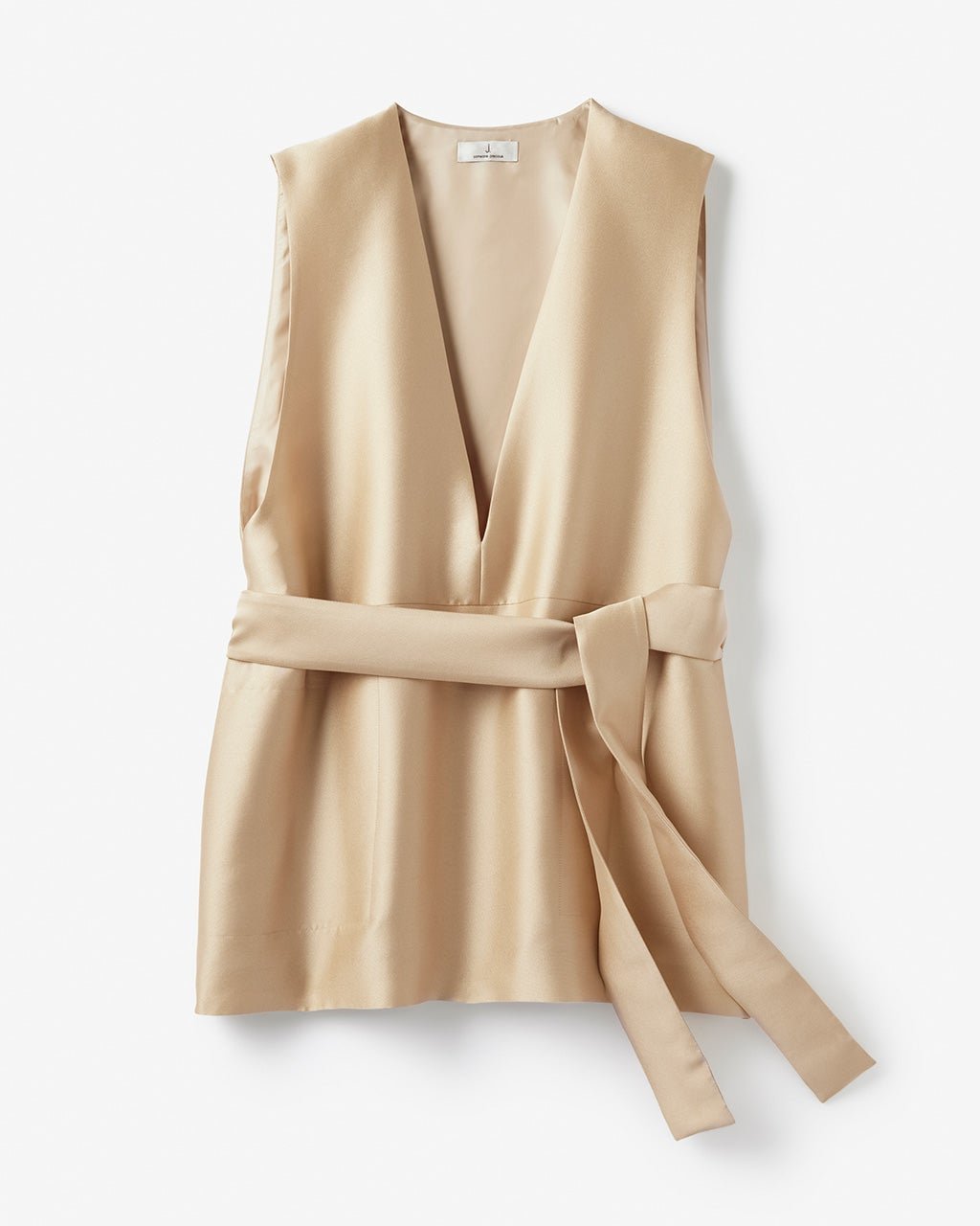 【ドゥクラッセ/DoCLASSE】のオクタダブルクロス・立体ジレ インテリア・キッズ・メンズ・レディースファッション・服の通販 founy(ファニー) 　ファッション　Fashion　レディースファッション　Fashion for Women　アウター　Coat / Outerwear Collection　レディースジャケット・軽アウター　Jackets　春　Spring　カッティング　Cutting Detail　ギャザー　Gathered, Ruffled　シルク　Silk, 100% Silk　シンプル　Simple, Minimal　ジャケット　Jacket, Outerwear　セットアップ　Set-Up, Coordinated Outfit　定番　Standard, Basic Item　ノースリーブ　Sleeveless, No-Sleeve　フレア　Flare, Flared　ベスト　Vest, Waistcoat　ワイド　Wide, Wide Fit　S/S・春夏　SS, Spring/Summer, Warm Season　夏　Summer　ベージュ|ID: prp329100004942753 ipo3291000000037099064