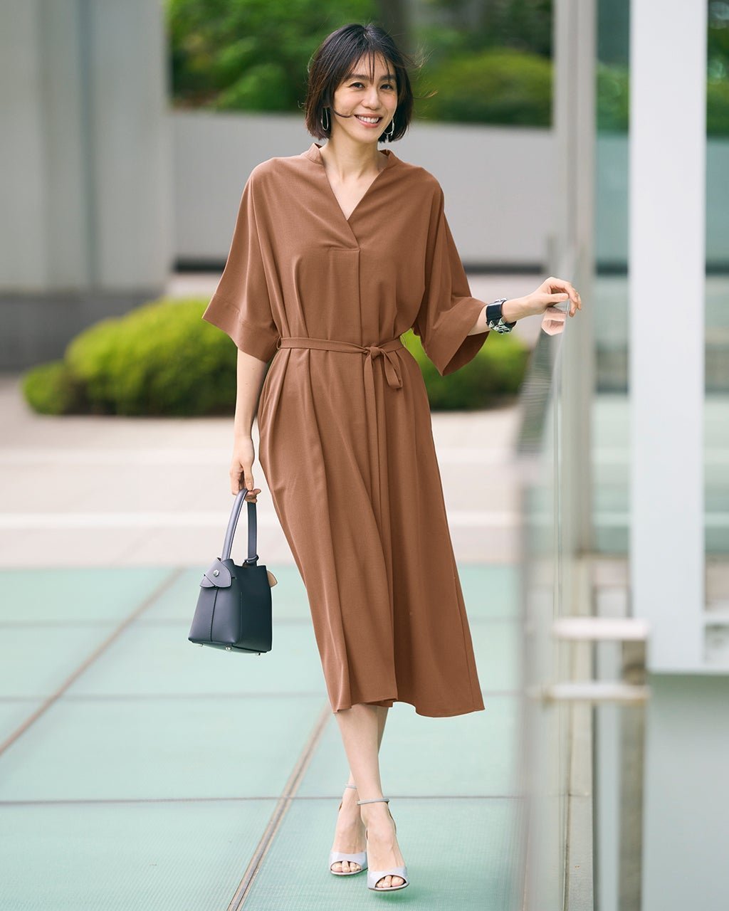 【ドゥクラッセ/DoCLASSE】のSARARI Air・キーネックドレス/ミディ インテリア・キッズ・メンズ・レディースファッション・服の通販 founy(ファウニー) 　ファッション　Fashion　レディースファッション　Fashion for Women　ワンピース　Dresses　フォーマル・パーティードレス・結婚式用ドレス　Elegant & Casual Dresses　カフス　Cuff Design　ドレス　Dress, One-Piece　フィット　Fit, Slim Fit　フレア　Flare, Flared　無地　Plain, Solid Color　ロング　Long, Long-Length　新作・新入荷　New Arrivals / New In　夏　Summer　テラコッタ|ID: prp329100004985537 ipo3291000000037345289